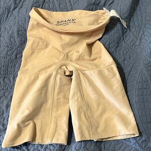 Spanx high-waisted sculpting shorts size small